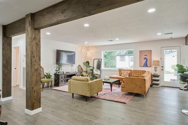 Foto del edificio - 3607 Hickory Hill Ln