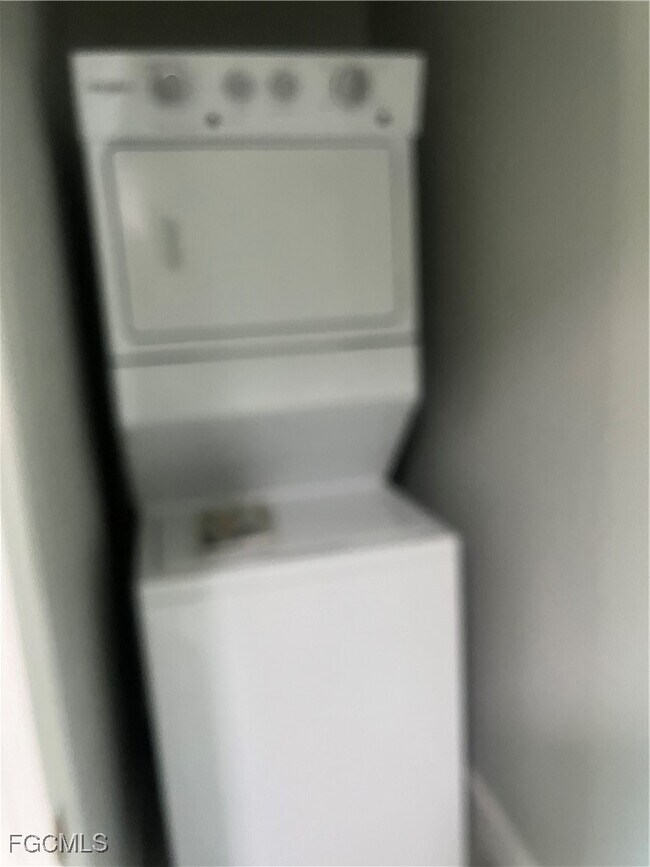 Foto del edificio - 154 Broward Ave