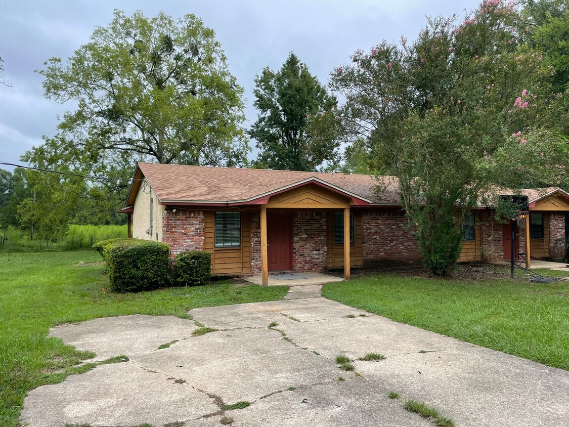 Primary Photo - Quiet duplex near Lake Jackson