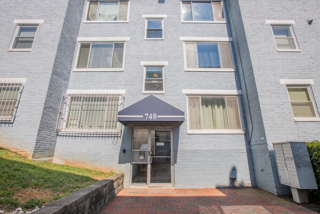 Primary Photo - Charming 1 BR/1 BA in Washington Highlands!