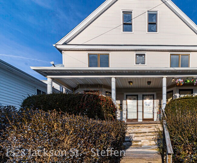 Large Left Half of Home - 1828 Jackson St
