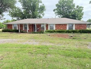 Building Photo - 5604 Gregory Ln