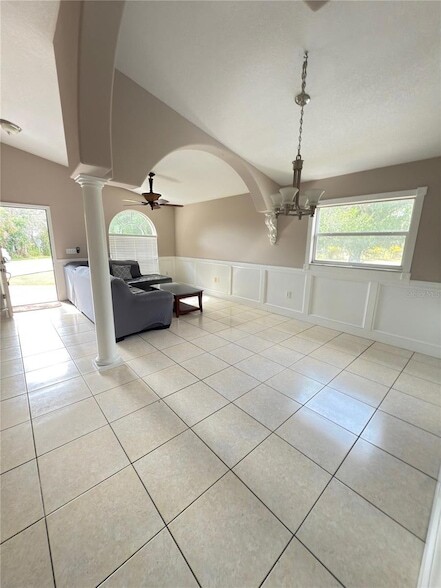 Foto del edificio - 6303 Little River Dr