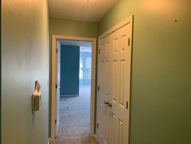 Building Photo - 5970 Haywood Ct