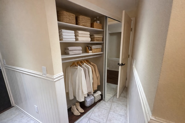 Building Photo - Large 1 Bedroom 1 Bath for rent at Villa Europa in UTC area