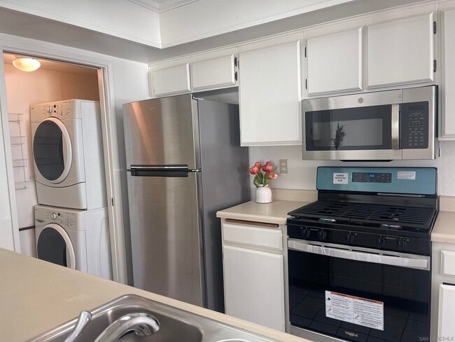 Foto del edificio - 9419 Fairgrove Ln