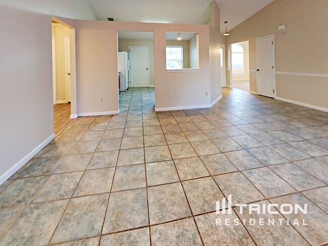 Building Photo - 2827 Tuscarora Tr