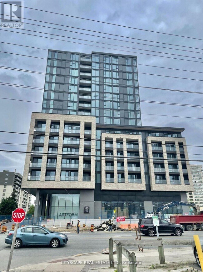 Building Photo - 86 Dundas St E