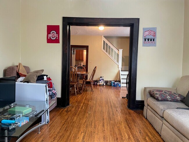 Foto del edificio - 414 E Oakland Ave