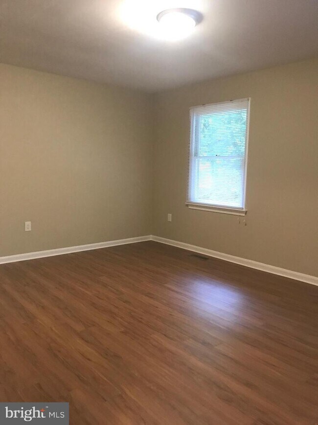 Foto del edificio - 209 Farrell Ln