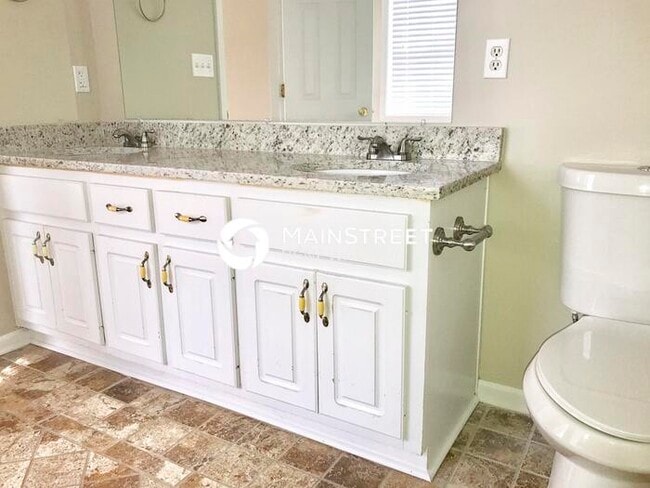 Building Photo - 3 Bedroom Pet-Friendly Home in Covington, GA with Main Street Renewal