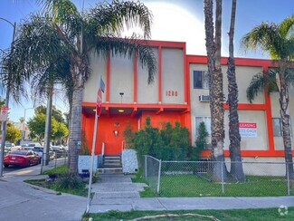 Building Photo - Beachwood Plaza