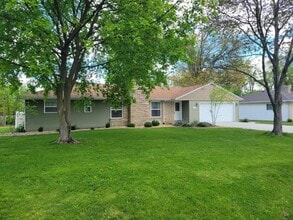 Building Photo - 3771 Bruneal St