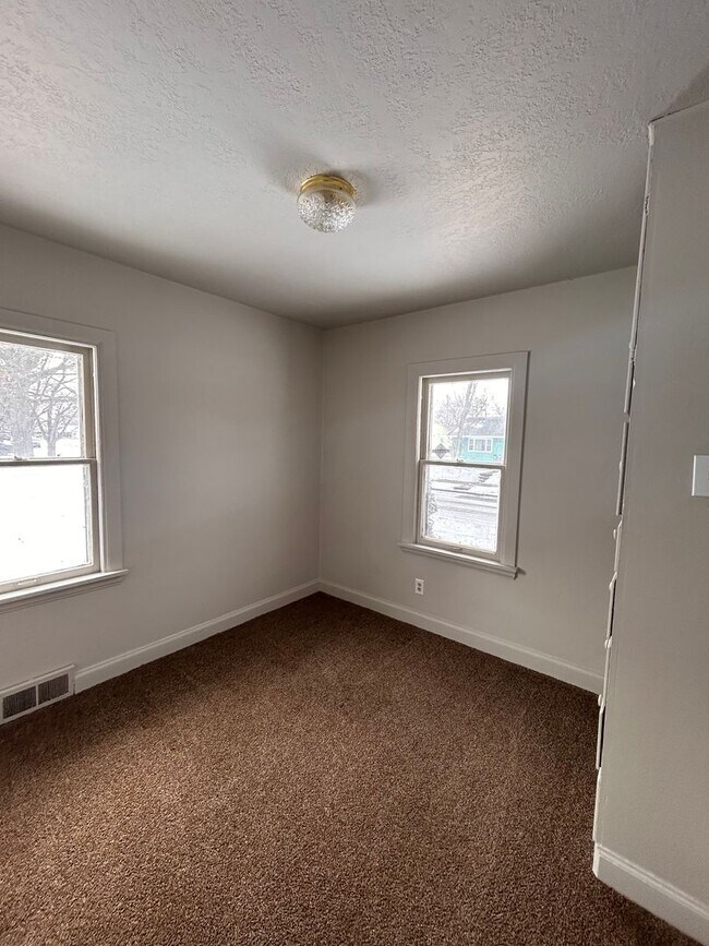 Building Photo - 540 Congress Ave