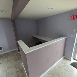 Foto principal - 918 E Jericho Turnpike