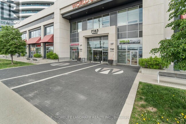 Photo du bâtiment - 7171-7171 Yonge St