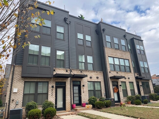 Building Photo - 422 W Tremont Ave