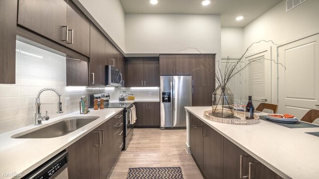 Building Photo - 1 br, 1 bath Apartment - 25752 Kingsland Blvd