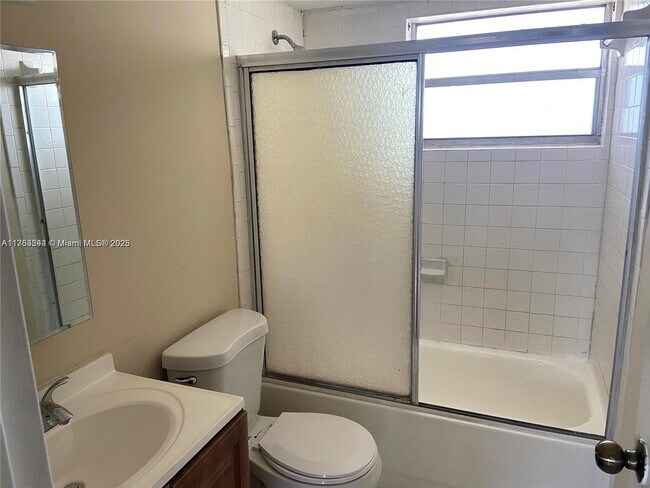 Foto del edificio - 14170 SW 84th St