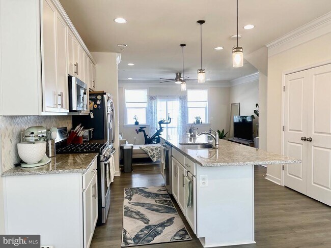 Foto del edificio - 14327 Summit View Ln