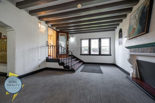 Foto del edificio - 4901 N Christiana Ave