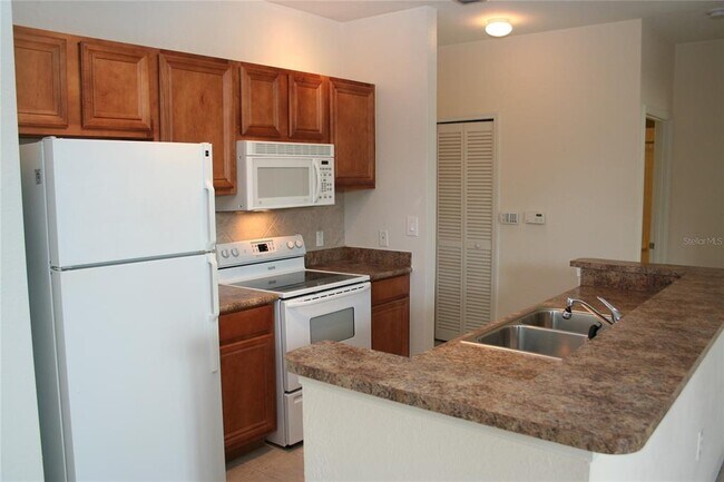 Foto del edificio - 8341 38th St Cir E