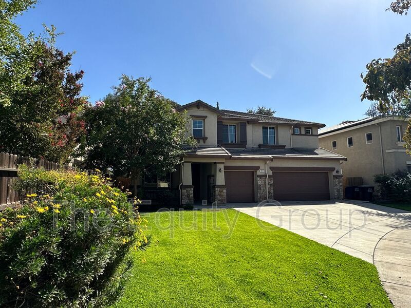 Primary Photo - 3111 W Harold Ct