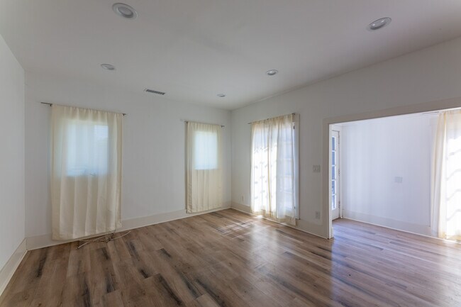 Foto del edificio - 3201 W 18th St