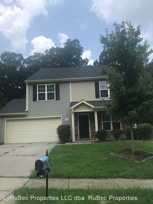 Primary Photo - 4 br, 2.5 bath House - 528 Ferrell Ave