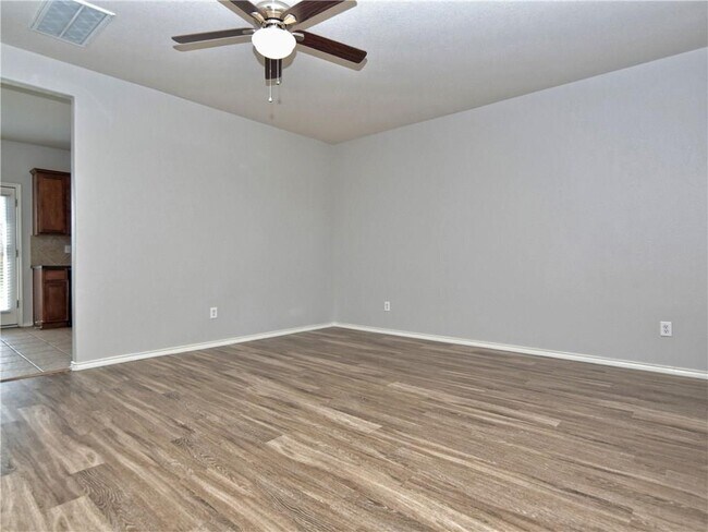 Building Photo - 107 Verde Ranch Loop