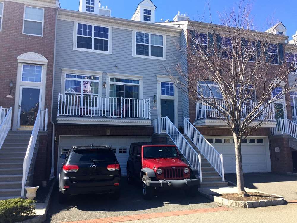 Foto principal - 6 Hudson Ct