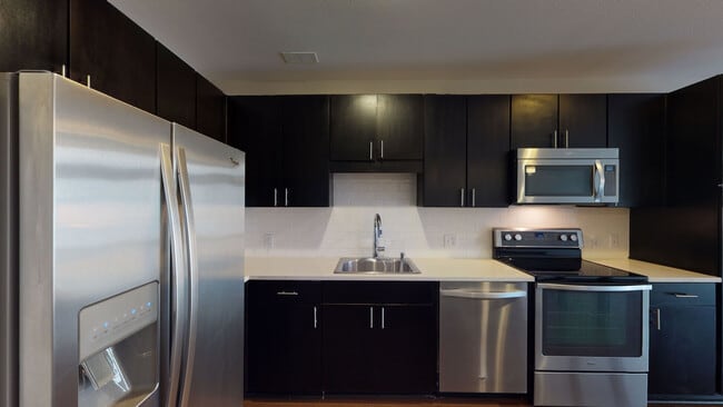 Interior Photo - Channel Mission Bay