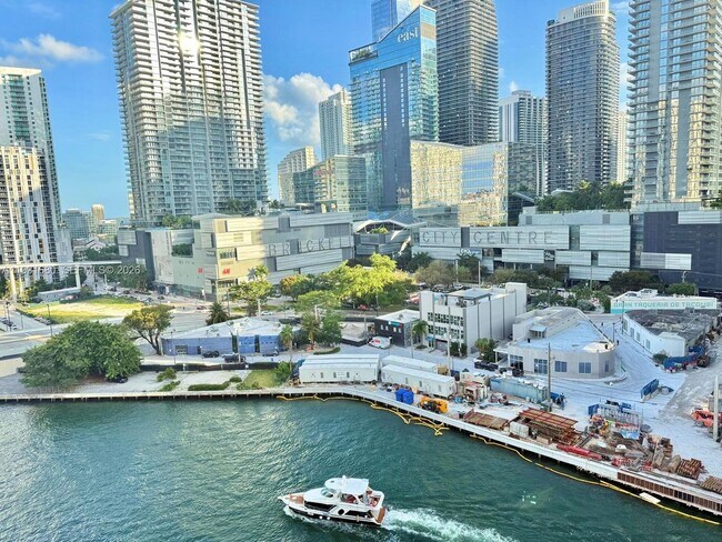 Foto del edificio - 92 SW 3rd St