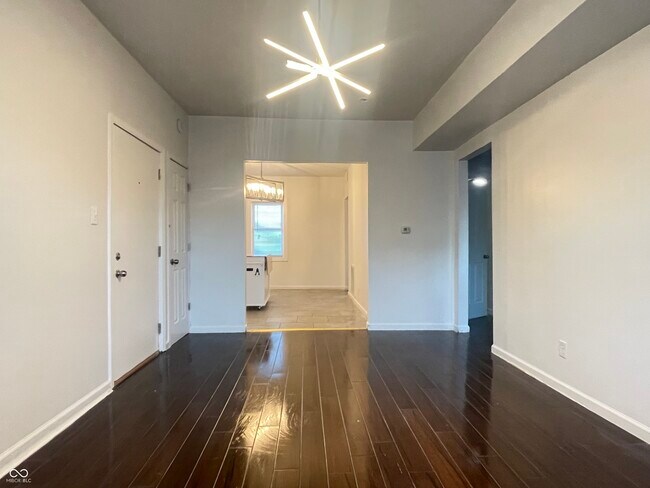 Building Photo - 3818 Central Ave