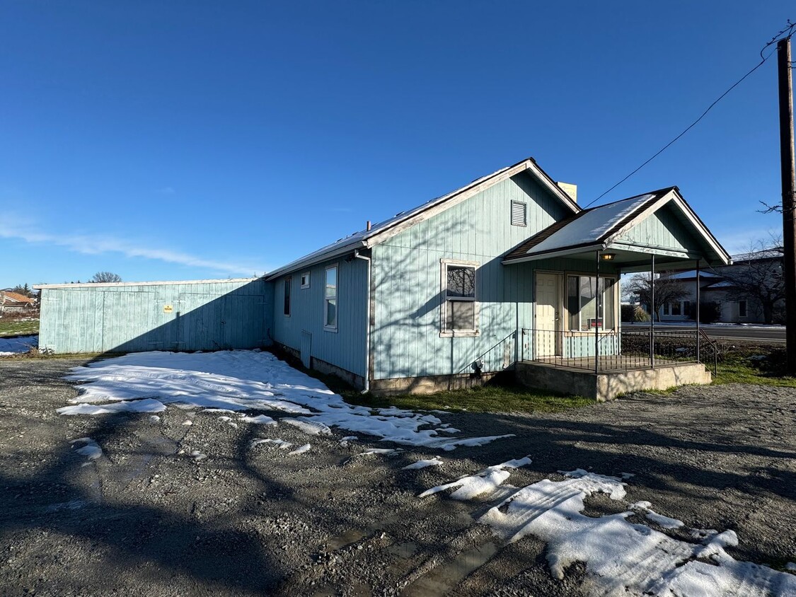 Foto principal - 2 Bedroom 1 Bath House