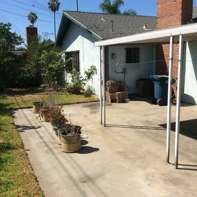 Building Photo - 1426 Sunkist Ave