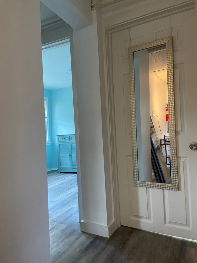 Foto del edificio - 215 Grant Ave