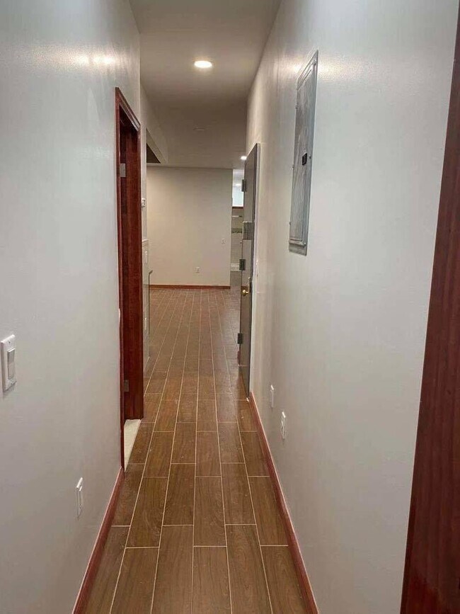 Foto del edificio - 1057-1070 70th St