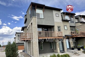 Building Photo - 10051 Belvedere Cir