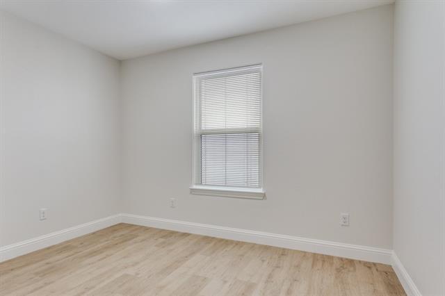 Foto del edificio - 8004 Julie Ave