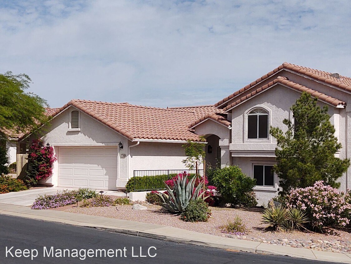 Primary Photo - 5 br, 3 bath House - 71 E Windhill Drive