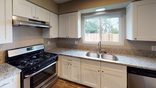 Foto del edificio - Coming Soon! Awesome 4/2 Single Story home in the heart of Loma Linda for Lease!