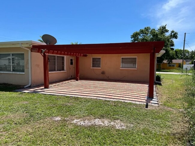 Building Photo - 3249 Hart Way