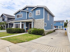 Building Photo - 2121 Gates Ave