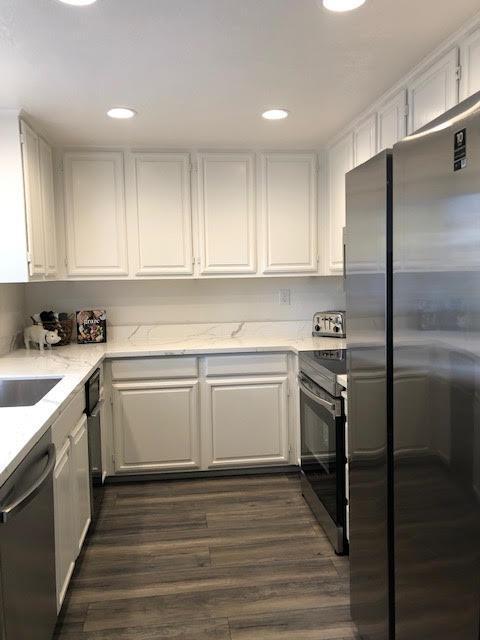Building Photo - 711 Port Walk Pl
