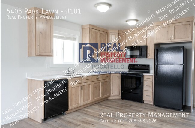 Building Photo - 5405 Park Lawn Dr