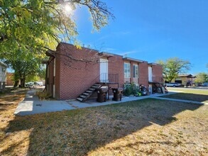 Building Photo - 1805 Shannon Cir