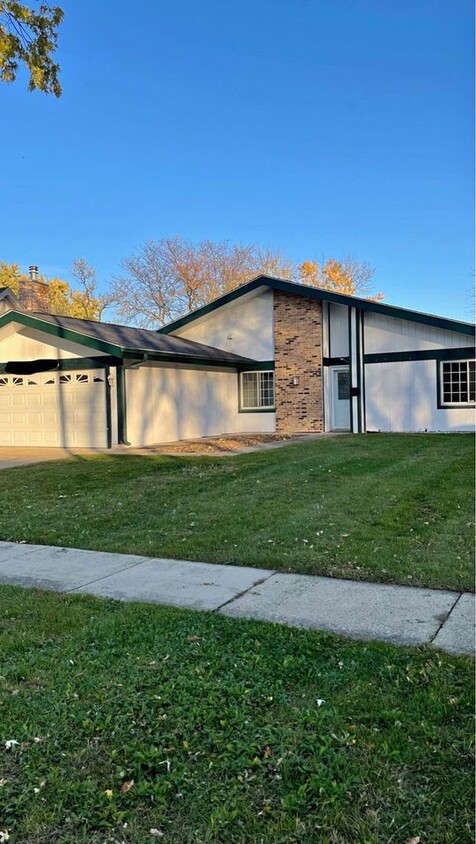 Foto principal - 5871 Danforth Ct