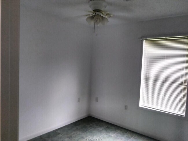 Building Photo - 13345 County Rd 315