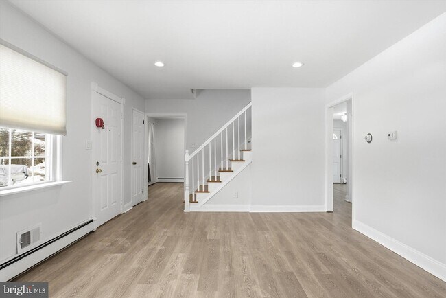 Foto del edificio - 29 Rolling Ln